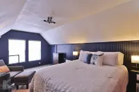 Rustic chic guesthouse located right next to HSU & Hendrick Medical Center