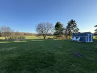 Cute and Cozy Farm House on 1 Acre. Serene Views. A Gem!