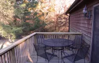 Winetrail Cabin - SIU, Giant City SP, Shawnee Forest, & Cedar Lake minutes away!