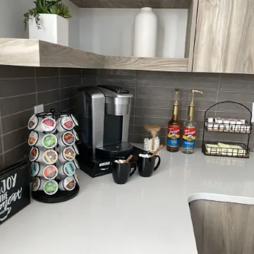 Beautiful New 4 Bedroom Home with views Minutes from Arches