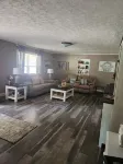 Great rental right in Eclectic area