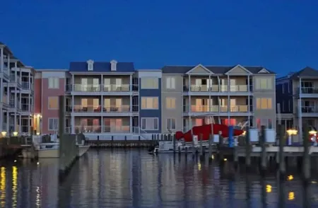 Sunset Bay Villa 210-Downtown Waterfront Sunsets