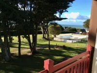 Apartment in a 4-star residence with sea view and swimming pool Các khách sạn ở Le Pouliguen