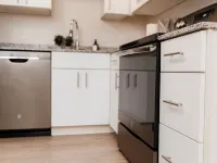 Cozy 1-bedroom Modern Apartment: Central to Raleigh, Durham, Chapel Hill シダー・フォークのホテル