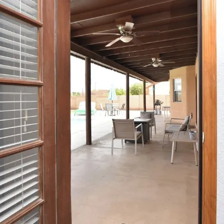 TMK-Spacious 4br home with pool for your comfort. EV charger available