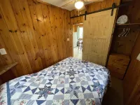 Cabin 5 at Green Valley Resort on Seventh Crow Wing - Chalets