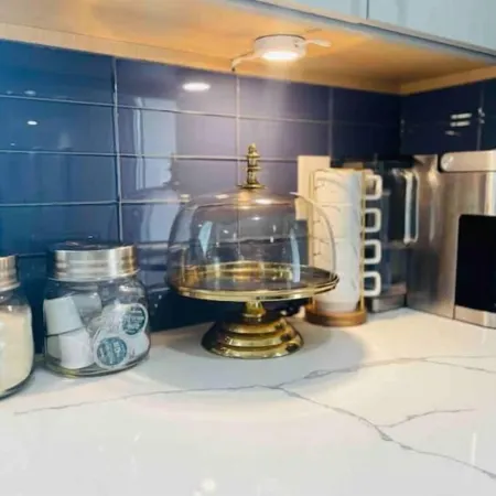 Renovated 5B4B Luxury home @Fremont with King Suite