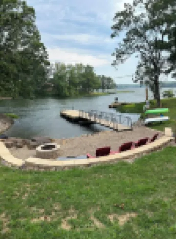 Beautiful Lake Getaway