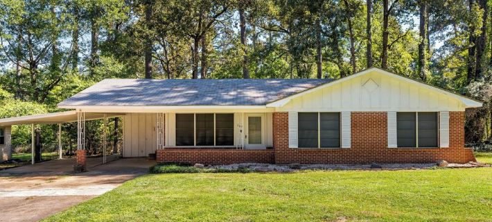 Katie's Place-Workspace-Pet Friendly-Family Games Hotels in Rapides Parish