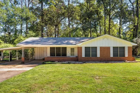 Katie's Place-Newly Renovated-Workspace-Pet Friendly-Family Games