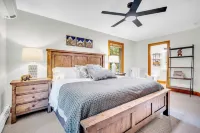 Ursa Major House - Quiet family getaway, minutes from skiing, hiking, biking.