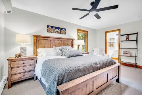 Ursa Major House - Quiet family getaway, minutes from skiing, hiking, biking.