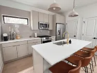 Luxury North Corktown Getaway