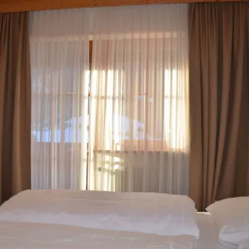 Beautiful attic apartment - Free WIFI Отели рядом с достопримечательностью «Канатка на Seceda»