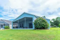 Luxurious Lakeview Retreat - 4BD/2BA - Sleeps 9! Hotels near All Star