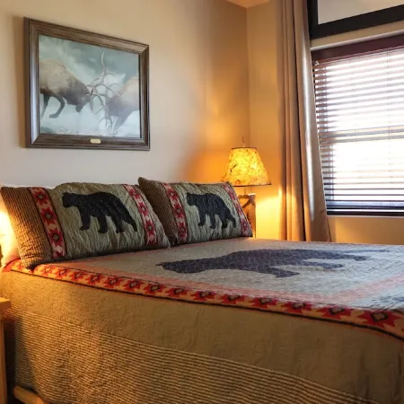 Mountain Memories at Sugar Top! 8th floor facing the slopes with amazing sunsets