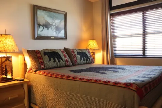 Mountain Memories at Sugar Top! 8th floor facing the slopes with amazing sunsets