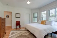 Beautiful Historic Cottage Downtown Black Mountain