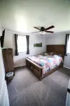 Cozy retreat minutes from town.