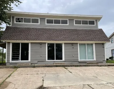 2Br Getaway- Walk to Lake Livingston and Marina