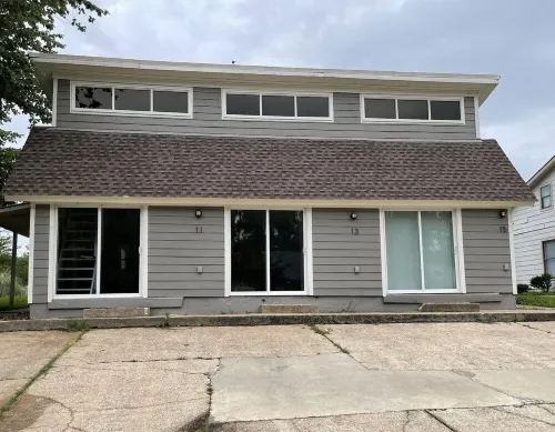 2Br Getaway-  2 Min. Walk to Lake Livingston and Marina