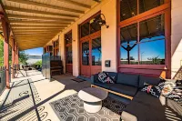 THE URBAN COWBOY | Historic loft meets the spirit of the cowboy Hotels in Llano