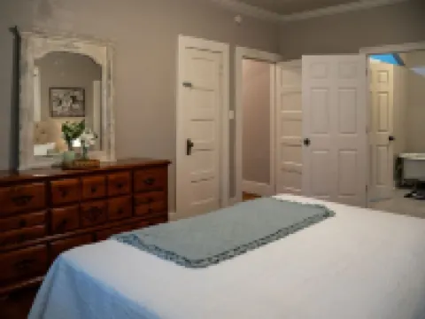 Large home in walking distance to everything downtown and False River Hotels in Pointe Coupee Parish