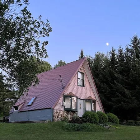 A-framed Adirondack cottage near Great Sacandaga Lake