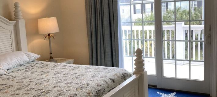 Private pool-close to beach. Walk to Surfside’s restaurant district & Pier. Hotels in Surfside Beach
