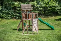 Large Luxury Family Home Near Five Colleges. The TOP short term rental in area!