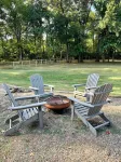 Farmhouse Retreat at Bakers Creek:  Pet-Friendly, Private, Convenient Location