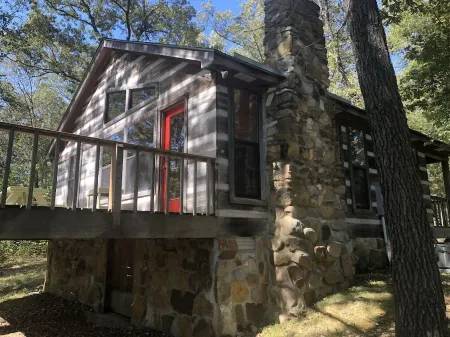 Secluded yet within minutes of all your favorite outdoor activities!!