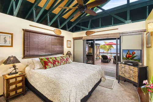 Private, ocean front home with private pool,  Amazing place!