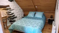 Le Gîte "les Sources de Guerzouil" Vous Accueille Dans son bel Écrin de Verdure