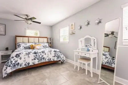 Super cozy home away in Tampa