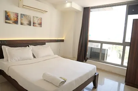 Hotel Elegant Inn by Nexottel Vesu Отели в г. Сурат