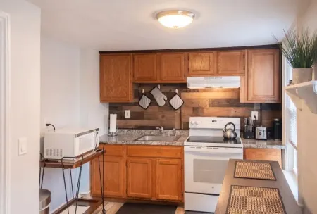 Simple Modern Elegance with Hudson Valley Mountains backdrop, 3rd Fl