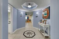 Vibrant Beachy Condo! Barefoot Landing Resort! Yacht Club Villa by the Beach!