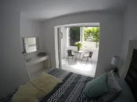 Luxury Apartment Enjoying Premier Location in the Seaside Resort of Los Gigantes Hoteles en Acantilados de Los Gigantes