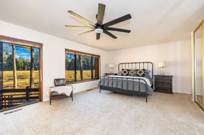 Ponderosa Pines Sanctuary With Amazing  Golf Views