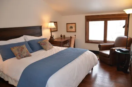 Winter Specials! - Little Known Gem in Vail; Platinum Rated; Ski-in/Out Chair 20 Отели рядом с достопримечательностью «Dr. Scott Raub, DO»