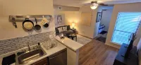 Cozy Updated Cove of Heaven, 5 mins from Lake Hefner and mall. Centrally located