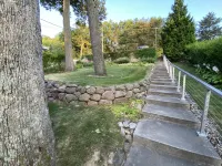 Family Friendly Lakehouse - Directly on the lake with spacious pier