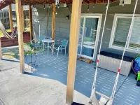 Private Entrance\Modern&Cozy Central Bliss\King Villa\55" 4k Roku\Full Kitchen