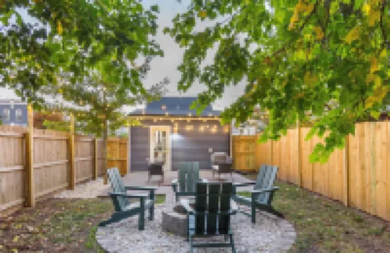 The Curated Chateau—Minutes from Louisville