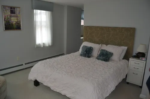 High End Apartment in Downtown  Hallowell