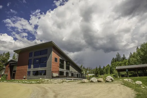 Newly renovated Winter Park condo on the Fraser River