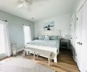 Brand New Beach House with huge private pool! 2-minute walk to the Beach ⭐️⭐️⭐️⭐️⭐️