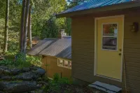 Beachfront House w/ Wi-Fi on Amazing Lake Michigan Site! Close to Sturgeon Bay