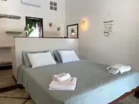 Charming Room with AC and Open Garden Bathroom Hotels in Beberibe